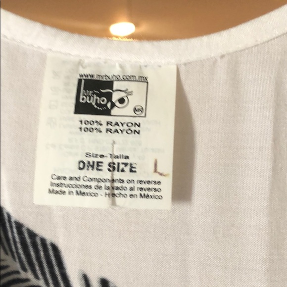 Black and white swimsuit coverup from Mexico. - Picture 3 of 3